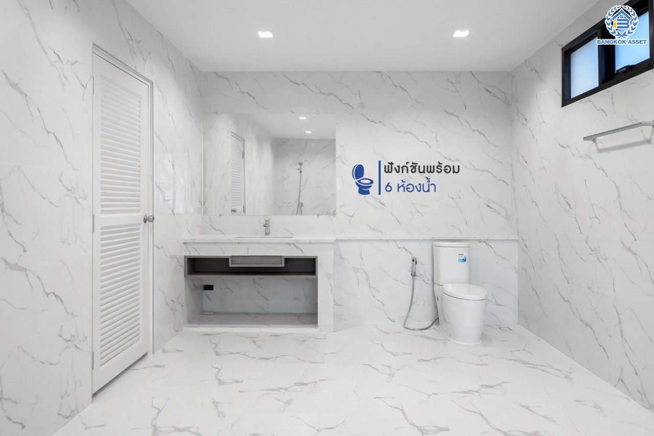 คฤหาสน์ตกแต่งใหม่ คุณภาพ LH ม.ชลลดา บางบัวทอง แปลงมุม เนื้อที่ 121 ตร.ว. ตกแต่งหรูหรา ตอบโจทย์ครอบครัวใหญ่ ด้วยฟังก์ชัน 4 ห้องนอน 6 ห้องน้ำ 1 ห้องอเนกประสงค์ 1 ห้องแม่บ้าน จอดรถได้ถึง 4 คัน มีสนามหญ้าด้านข้างกว้างขวาง พร้อม Facilities ครบ! บนทำเลคุณภาพ เชื่อมต่อได้หลายเส้นทาง ใกล้เซ็นทรัลเวสต์เกต และรถไฟฟ้า "สถานีบางพลู"